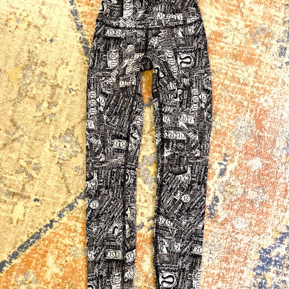 Lululemon leggings.